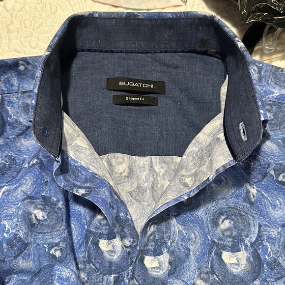 Men’s Bugatchi Sz M shaped fit Shirt EUC - Picture 4 of 9